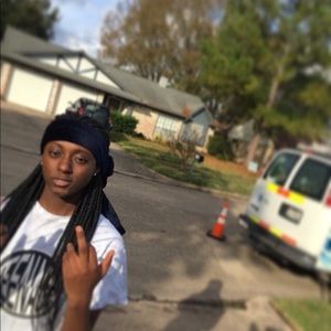 Meet your Posher, Jvon